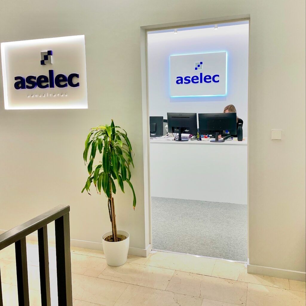 Recepción de ASELEC Asesoría en Murcia, especializada en planificación fiscal y contable para empresas.